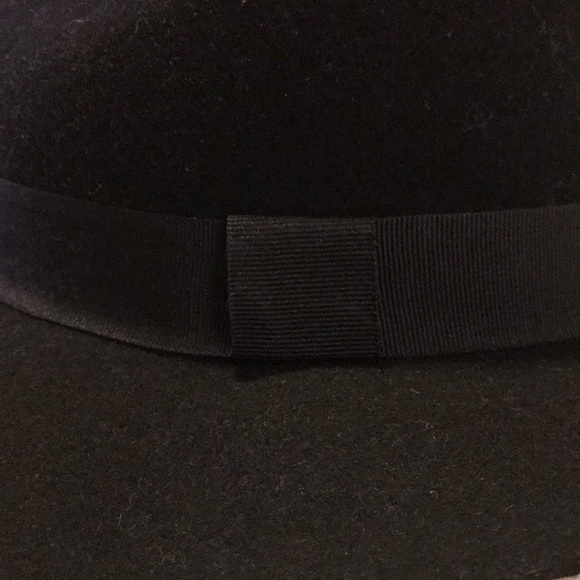 Floppy black hat - Picture 4 of 5